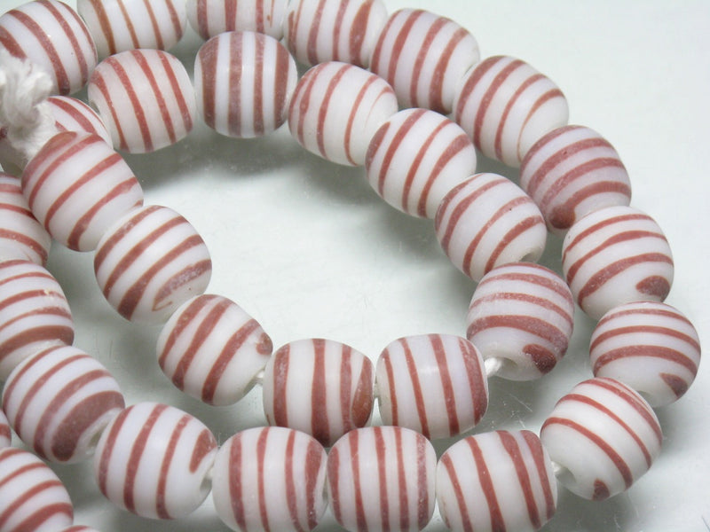 TOKO-BEADS AG072-01N Glass bead (strand) 12mm AG072-01N ストライプ柄とんぼ玉（連） 12mm Asian bead & African bead  Handmade,Lampeork,bead,asia,india,ethnic,parts,accessory,beads とんぼ玉,ビーズ,トンボ玉,アジア,インド,エスニック,手作り,パーツ,アクセサリー