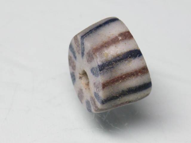 | TOKO-BEADS |AG243-02 アフリカ玉 11.5mmとんぼ玉,ビーズ,トンボ玉,アジア,インド,エスニック,手作り,パーツ,アクセサリー