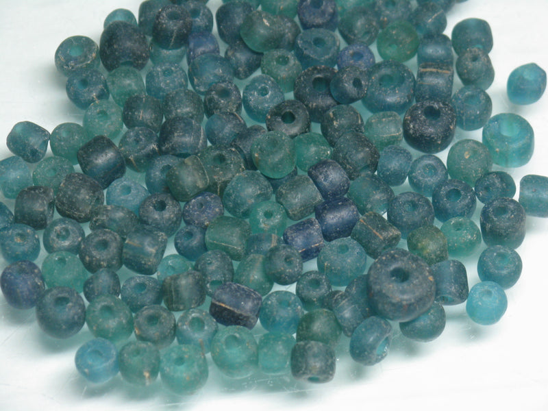 | TOKO-BEADS |AG607P-03 マジャパヒト玉（133個パック） 4~7mmとんぼ玉,ビーズ,トンボ玉,アジア,インド,エスニック,手作り,パーツ,アクセサリー