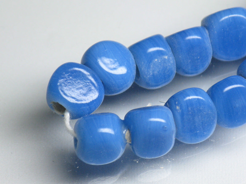 TOKO-BEADS AG614N-32 Glass bead (strand) 6mm AG614N-32 三角とんぼ玉（連） 6mm Asian bead & African bead  Handmade,Lampeork,bead,asia,india,ethnic,parts,accessory,beads とんぼ玉,ビーズ,トンボ玉,アジア,インド,エスニック,手作り,パーツ,アクセサリー