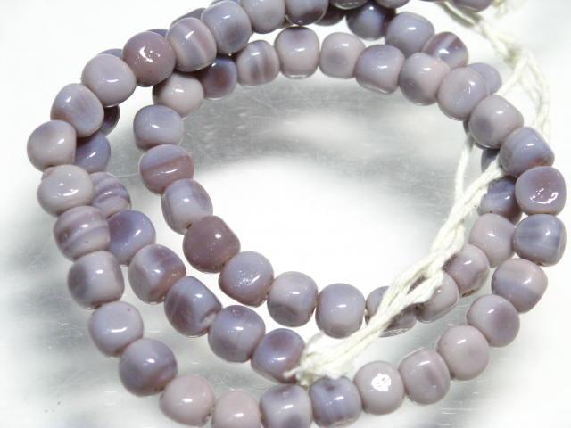 TOKO-BEADS AG614N-56 Glass bead (strand) 6.5mm AG614N-56 三角とんぼ玉（連） 6.5mm Asian bead & African bead  Handmade,Lampeork,bead,asia,india,ethnic,parts,accessory,beads とんぼ玉,ビーズ,トンボ玉,アジア,インド,エスニック,手作り,パーツ,アクセサリー
