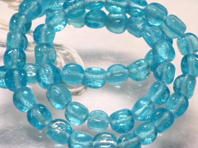 | TOKO-BEADS |AG614N-68 三角とんぼ玉（連） 7.3mmとんぼ玉,ビーズ,トンボ玉,アジア,インド,エスニック,手作り,パーツ,アクセサリー