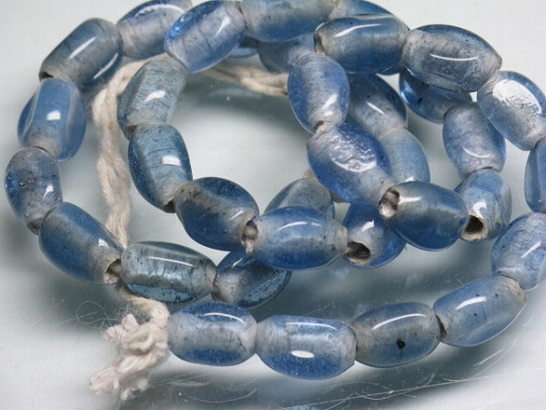 TOKO-BEADS AG614N-84 Glass bead (strand) 7mm AG614N-84 三角とんぼ玉（ロング）（連） 7mm Asian bead & African bead  Handmade,Lampeork,bead,asia,india,ethnic,parts,accessory,beads とんぼ玉,ビーズ,トンボ玉,アジア,インド,エスニック,手作り,パーツ,アクセサリー