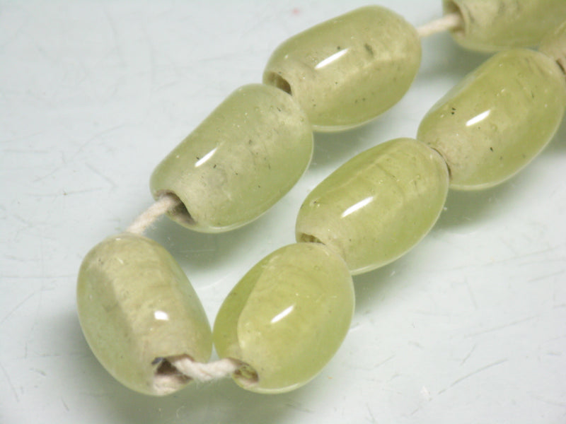 TOKO-BEADS AG614N-87 Glass bead (strand) 8.5~9mm AG614N-87 三角とんぼ玉（ロング）（連） 8.5~9mm Asian bead & African bead  Handmade,Lampeork,bead,asia,india,ethnic,parts,accessory,beads とんぼ玉,ビーズ,トンボ玉,アジア,インド,エスニック,手作り,パーツ,アクセサリー