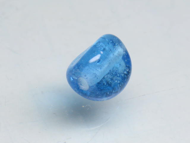TOKO-BEADS AG614S-69 Glass bead 7.5mm AG614S-69 三角とんぼ玉 7.5mm Asian bead & African bead  Handmade,Lampeork,bead,asia,india,ethnic,parts,accessory,beads とんぼ玉,ビーズ,トンボ玉,アジア,インド,エスニック,手作り,パーツ,アクセサリー
