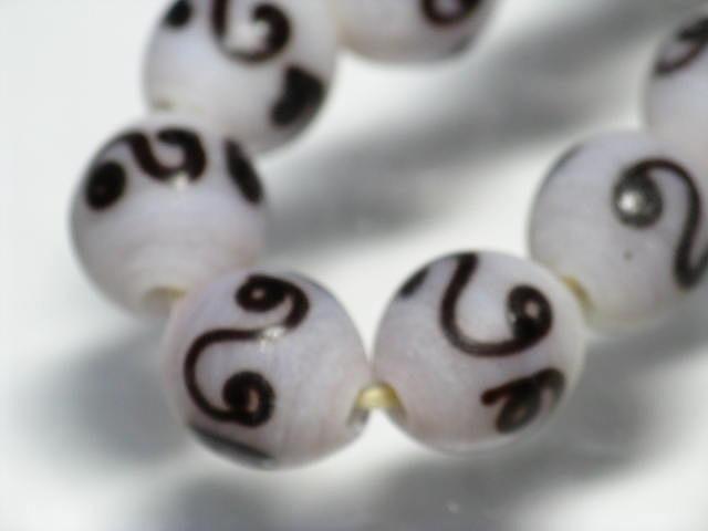 TOKO-BEADS AG904N-49 Glass bead (strand) 11mm AG904N-49 リボン模様のとんぼ玉（連） 11mm Asian bead & African bead  Handmade,Lampeork,bead,asia,india,ethnic,parts,accessory,beads とんぼ玉,ビーズ,トンボ玉,アジア,インド,エスニック,手作り,パーツ,アクセサリー