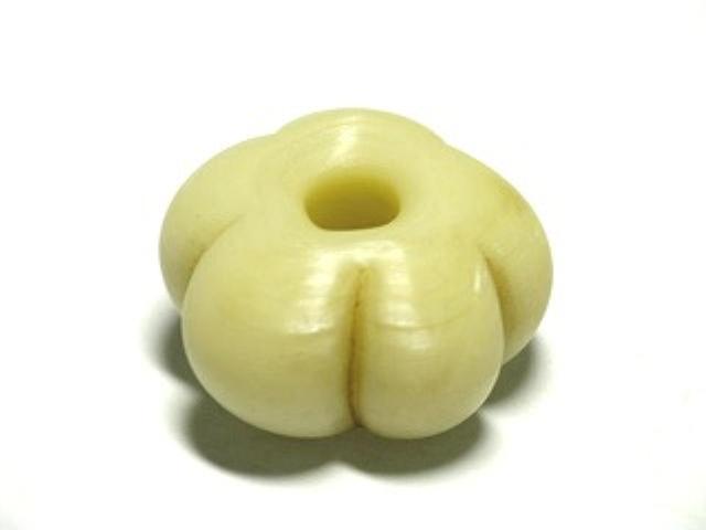 TOKO-BEADS AG925-44 Glass bead 21mm AG925-44 花弁型ガラスビーズ 21mm Asian bead & African bead  Handmade,Lampeork,bead,asia,india,ethnic,parts,accessory,beads とんぼ玉,ビーズ,トンボ玉,アジア,インド,エスニック,手作り,パーツ,アクセサリー