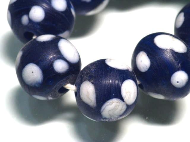 TOKO-BEADS AG930N-93 Glass bead (strand) 13~14mm AG930N-93 とんぼ玉（連） 13~14mm Asian bead & African bead  Handmade,Lampeork,bead,asia,india,ethnic,parts,accessory,beads とんぼ玉,ビーズ,トンボ玉,アジア,インド,エスニック,手作り,パーツ,アクセサリー