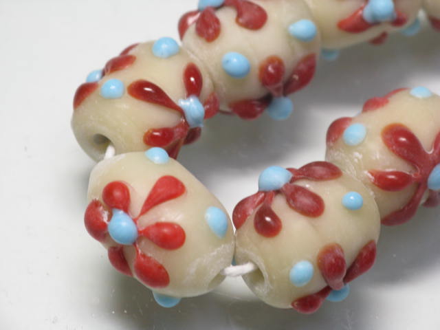 TOKO-BEADS AG936N-26 Glass bead (strand) 13mm AG936N-26 フラワービーズ（連） 13mm Asian bead & African bead  Handmade,Lampeork,bead,asia,india,ethnic,parts,accessory,beads とんぼ玉,ビーズ,トンボ玉,アジア,インド,エスニック,手作り,パーツ,アクセサリー