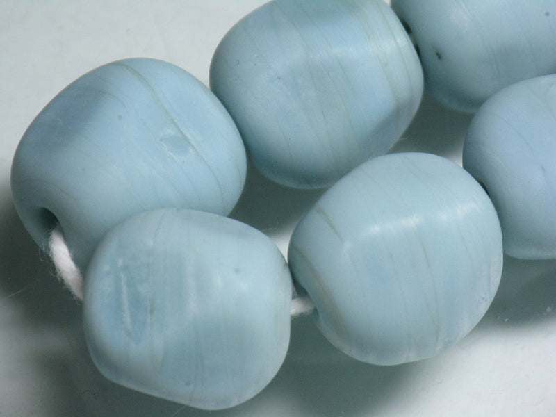TOKO-BEADS AG953-24N Glass bead (strand) 15~16mm AG953-24N 六面カットビーズ(L)(連) 15~16mm Asian bead & African bead  Handmade,Lampeork,bead,asia,india,ethnic,parts,accessory,beads とんぼ玉,ビーズ,トンボ玉,アジア,インド,エスニック,手作り,パーツ,アクセサリー