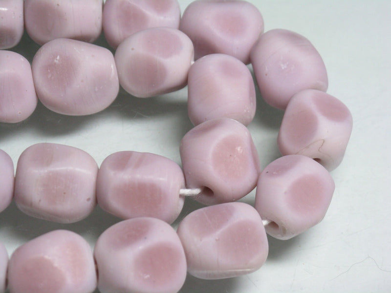 TOKO-BEADS AG953-26N Glass bead (strand) 15~16mm AG953-26N 六面カットビーズ(L)(連) 15~16mm Asian bead & African bead  Handmade,Lampeork,bead,asia,india,ethnic,parts,accessory,beads とんぼ玉,ビーズ,トンボ玉,アジア,インド,エスニック,手作り,パーツ,アクセサリー