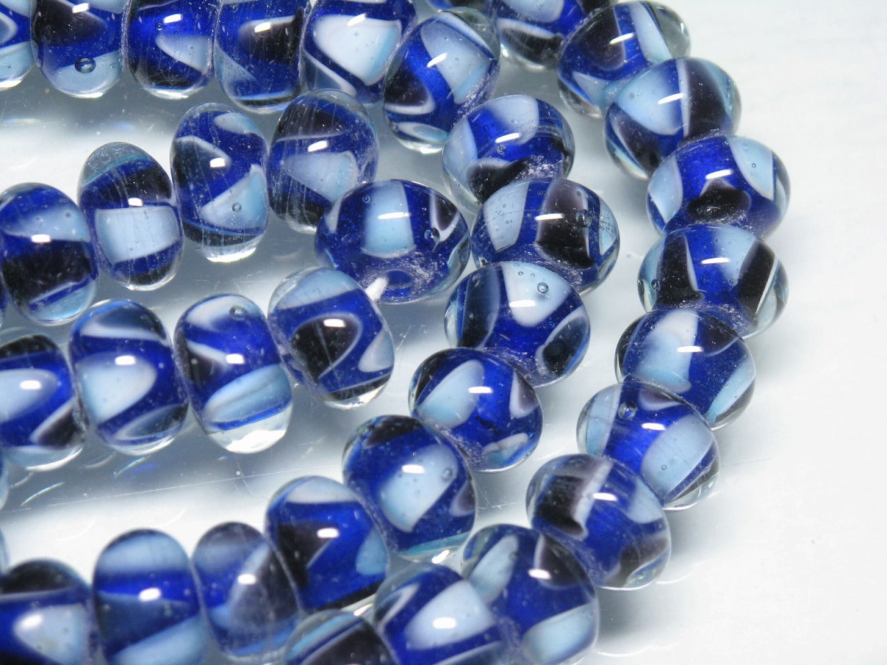 とんぼ玉 ◇高級トンボ玉◇ラウンド 約16mm 1粒 花模様 黄黒 06-1372 : B