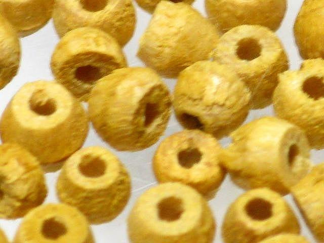 TOKO-BEADS AW176P-32 Wooden Seed bead (3g) 3mm AW176P-32 ウッドシードビーズ（3gパック約320個） 3mm Asian bead & African bead  Handmade,Lampeork,bead,asia,india,ethnic,parts,accessory,beads とんぼ玉,ビーズ,トンボ玉,アジア,インド,エスニック,手作り,パーツ,アクセサリー