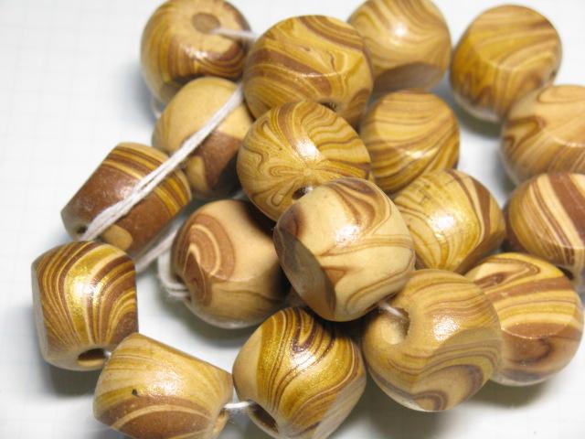 TOKO-BEADS AW205N-01 Wooden bead (strand) 21mm AW205N-01 ウッドビーズ（連） 21mm Asian bead & African bead  Handmade,Lampeork,bead,asia,india,ethnic,parts,accessory,beads とんぼ玉,ビーズ,トンボ玉,アジア,インド,エスニック,手作り,パーツ,アクセサリー