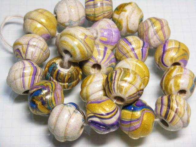 TOKO-BEADS AW206N-01 Wooden bead (strand) 19mm AW206N-01 ウッドビーズ（連） 19mm Asian bead & African bead  Handmade,Lampeork,bead,asia,india,ethnic,parts,accessory,beads とんぼ玉,ビーズ,トンボ玉,アジア,インド,エスニック,手作り,パーツ,アクセサリー