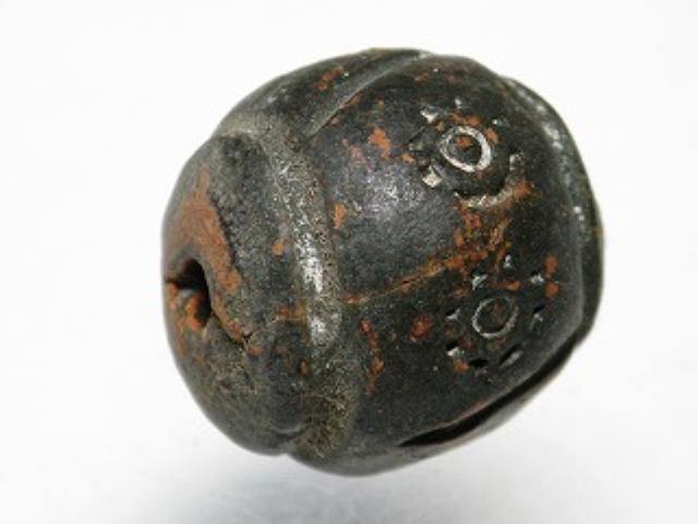 TOKO-BEADS AZ125-05 Antique Clay bead 22mm AZ125-05 アンティーククレイビーズ 22mm Asian bead & African bead  Handmade,Lampeork,bead,asia,india,ethnic,parts,accessory,beads とんぼ玉,ビーズ,トンボ玉,アジア,インド,エスニック,手作り,パーツ,アクセサリー