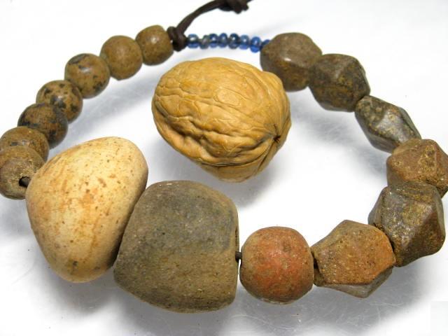 TOKO-BEADS AZ133-31 Antique Clay bead (strand) 11~35mm AZ133-31 アンティーククレイビーズ（連） 11~35mm Asian bead & African bead  Handmade,Lampeork,bead,asia,india,ethnic,parts,accessory,beads とんぼ玉,ビーズ,トンボ玉,アジア,インド,エスニック,手作り,パーツ,アクセサリー