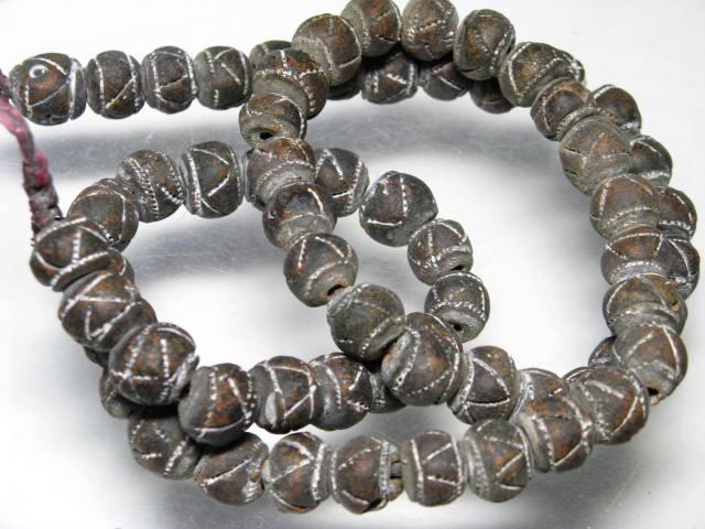 | TOKO-BEADS |AZ134N-09 クレイビーズ（連） 10~11mmとんぼ玉,ビーズ,トンボ玉,アジア,インド,エスニック,手作り,パーツ,アクセサリー