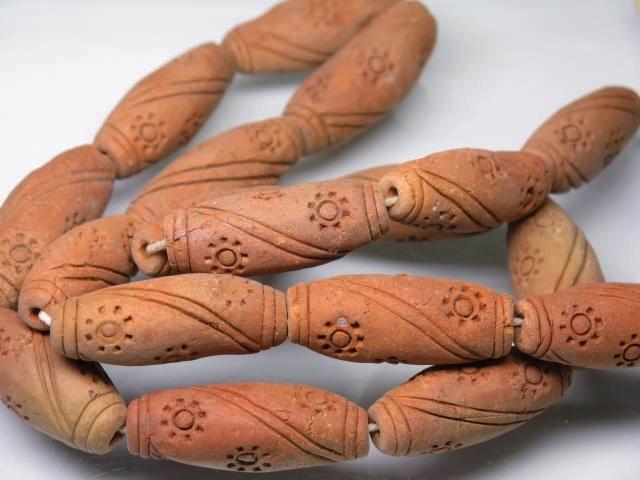 TOKO-BEADS AZ134-25N Clay bead (strand) 11~12mm AZ134-25N クレイビーズ（連） 11~12mm Asian bead & African bead  Handmade,Lampeork,bead,asia,india,ethnic,parts,accessory,beads とんぼ玉,ビーズ,トンボ玉,アジア,インド,エスニック,手作り,パーツ,アクセサリー