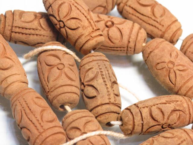 TOKO-BEADS AZ134-75N Clay bead (strand) 12~14mm AZ134-75N クレイビーズ（連） 12~14mm Asian bead & African bead  Handmade,Lampeork,bead,asia,india,ethnic,parts,accessory,beads とんぼ玉,ビーズ,トンボ玉,アジア,インド,エスニック,手作り,パーツ,アクセサリー