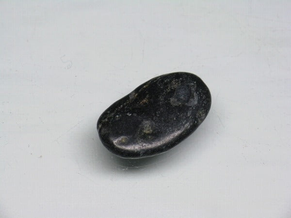 TOKO-BEADS AZ138-25 Stone Charm 15.5mm AZ138-25 路傍の石チャーム 15.5mm Asian bead & African bead  Handmade,Lampeork,bead,asia,india,ethnic,parts,accessory,beads とんぼ玉,ビーズ,トンボ玉,アジア,インド,エスニック,手作り,パーツ,アクセサリー