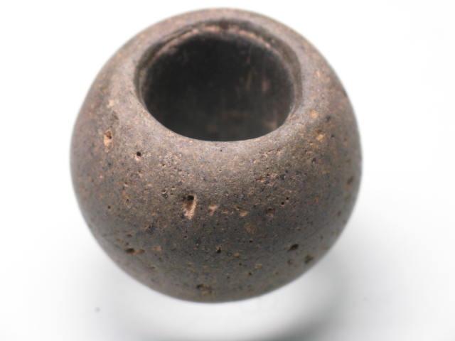 TOKO-BEADS AZ139-02 Tibetan Antique Terracotta 24mm AZ139-02 チベットアンティーククレイビーズ 24mm Asian bead & African bead  Handmade,Lampeork,bead,asia,india,ethnic,parts,accessory,beads とんぼ玉,ビーズ,トンボ玉,アジア,インド,エスニック,手作り,パーツ,アクセサリー