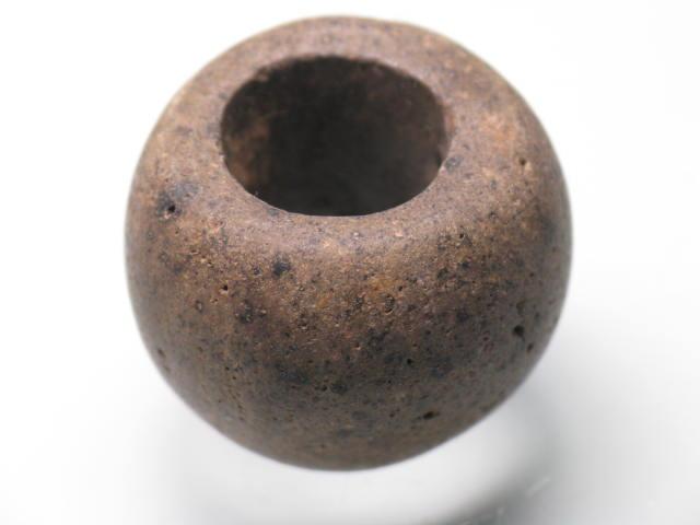 TOKO-BEADS AZ139-10 Tibetan Antique Terracotta 24mm AZ139-10 チベットアンティーククレイビーズ 24mm Asian bead & African bead  Handmade,Lampeork,bead,asia,india,ethnic,parts,accessory,beads とんぼ玉,ビーズ,トンボ玉,アジア,インド,エスニック,手作り,パーツ,アクセサリー