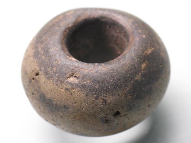 TOKO-BEADS AZ139-30 Tibetan Antique Terracotta 28mm AZ139-30 チベットアンティーククレイビーズ 28mm Asian bead & African bead  Handmade,Lampeork,bead,asia,india,ethnic,parts,accessory,beads とんぼ玉,ビーズ,トンボ玉,アジア,インド,エスニック,手作り,パーツ,アクセサリー