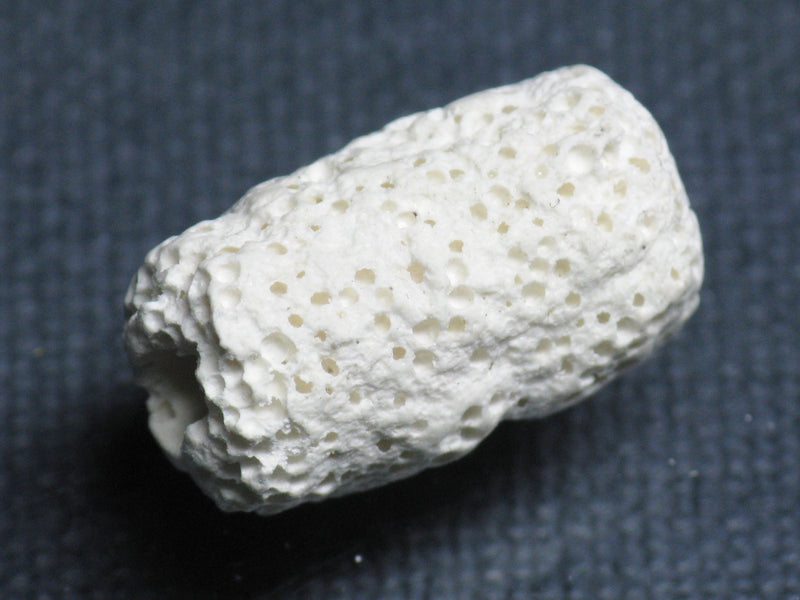 TOKO-BEADS AZ144-01S Volcanic Rock bead 12mm AZ144-01S 火山岩ビーズ 12mm Asian bead & African bead  Handmade,Lampeork,bead,asia,india,ethnic,parts,accessory,beads とんぼ玉,ビーズ,トンボ玉,アジア,インド,エスニック,手作り,パーツ,アクセサリー