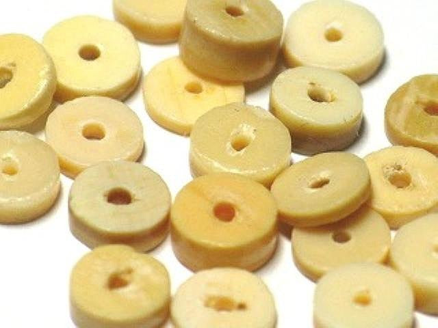 TOKO-BEADS BB079-01 Shell bead 5mm BB079-01 ヒーシービーズ 5mm Asian bead & African bead  Handmade,Lampeork,bead,asia,india,ethnic,parts,accessory,beads とんぼ玉,ビーズ,トンボ玉,アジア,インド,エスニック,手作り,パーツ,アクセサリー