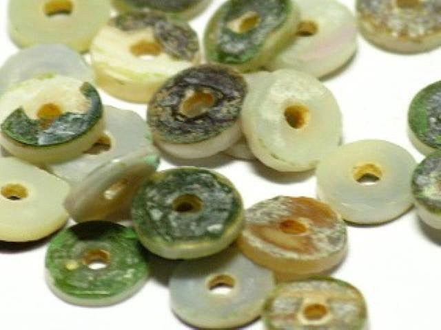 TOKO-BEADS BB079 Shell bead 4.5mm BB079 ヒーシービーズ 4.5mm Asian bead & African bead  Handmade,Lampeork,bead,asia,india,ethnic,parts,accessory,beads とんぼ玉,ビーズ,トンボ玉,アジア,インド,エスニック,手作り,パーツ,アクセサリー