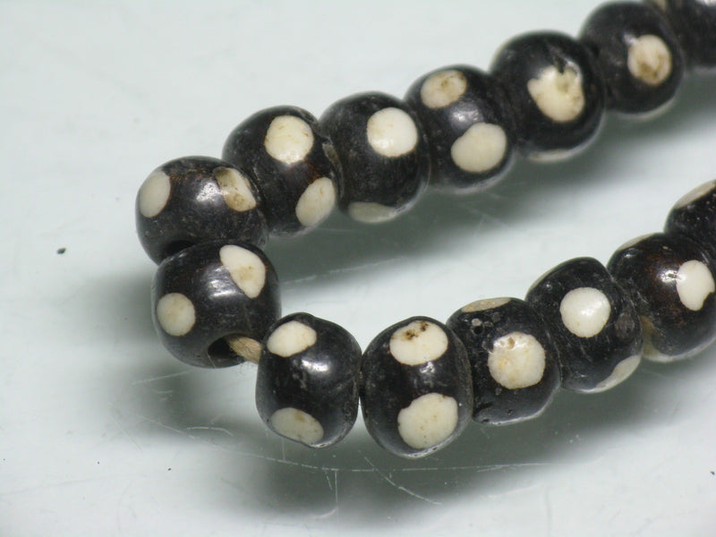TOKO-BEADS BB109N-23 Bone bead (strand) 7mm BB109N-23 ボーンビーズ（連） 7mm Asian bead & African bead  Handmade,Lampeork,bead,asia,india,ethnic,parts,accessory,beads とんぼ玉,ビーズ,トンボ玉,アジア,インド,エスニック,手作り,パーツ,アクセサリー
