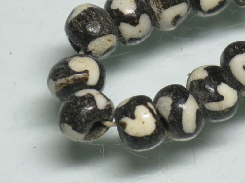 TOKO-BEADS BB109N-24 Bone bead (strand) 7mm BB109N-24 ボーンビーズ（連） 7mm Asian bead & African bead  Handmade,Lampeork,bead,asia,india,ethnic,parts,accessory,beads とんぼ玉,ビーズ,トンボ玉,アジア,インド,エスニック,手作り,パーツ,アクセサリー