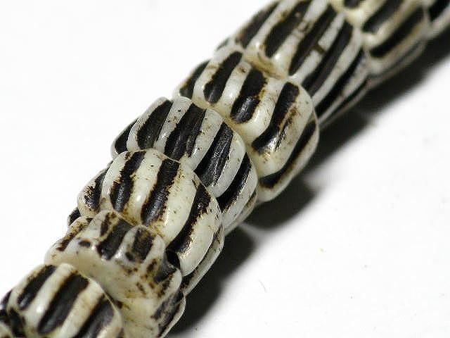 TOKO-BEADS BB109-37N Bone bead (strand) 7.5mm BB109-37N ボーンビーズ（連） 7.5mm Asian bead & African bead  Handmade,Lampeork,bead,asia,india,ethnic,parts,accessory,beads とんぼ玉,ビーズ,トンボ玉,アジア,インド,エスニック,手作り,パーツ,アクセサリー