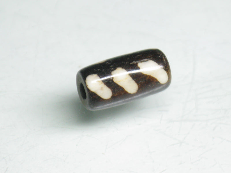 TOKO-BEADS BB109-47S Batik Bone bead 6.5~8mm BB109-47S ボーンビーズ 6.5~8mm Asian bead & African bead  Handmade,Lampeork,bead,asia,india,ethnic,parts,accessory,beads とんぼ玉,ビーズ,トンボ玉,アジア,インド,エスニック,手作り,パーツ,アクセサリー
