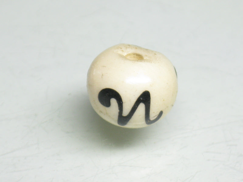 TOKO-BEADS BB110-33S Bone bead 12mm BB110-33S ボーンビーズ 12mm Asian bead & African bead  Handmade,Lampeork,bead,asia,india,ethnic,parts,accessory,beads とんぼ玉,ビーズ,トンボ玉,アジア,インド,エスニック,手作り,パーツ,アクセサリー