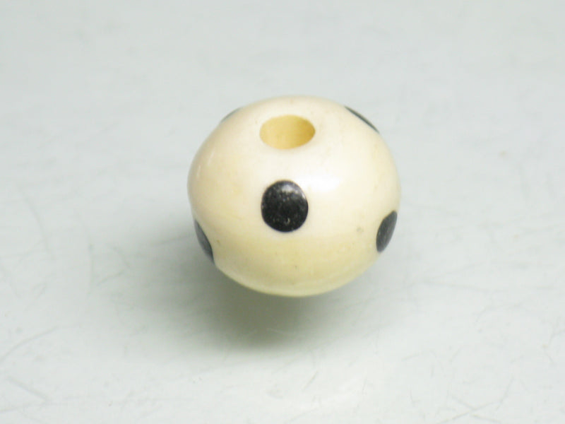 TOKO-BEADS BB110-34S Bone bead 12mm BB110-34S ボーンビーズ 12mm Asian bead & African bead  Handmade,Lampeork,bead,asia,india,ethnic,parts,accessory,beads とんぼ玉,ビーズ,トンボ玉,アジア,インド,エスニック,手作り,パーツ,アクセサリー