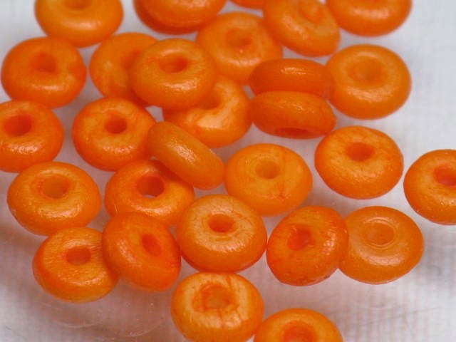 TOKO-BEADS BB111S-20 Bone Seed bead 5mm BB111S-20 ボーンシードビーズ 5mm Asian bead & African bead  Handmade,Lampeork,bead,asia,india,ethnic,parts,accessory,beads とんぼ玉,ビーズ,トンボ玉,アジア,インド,エスニック,手作り,パーツ,アクセサリー
