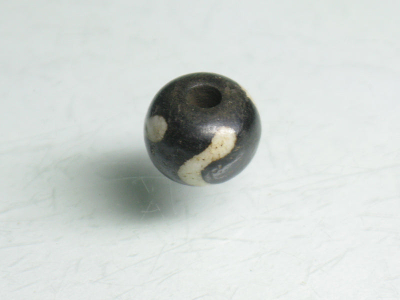 TOKO-BEADS BB112S-20 Bone bead 8.5mm BB112S-20 ボーンビーズ 8.5mm Asian bead & African bead  Handmade,Lampeork,bead,asia,india,ethnic,parts,accessory,beads とんぼ玉,ビーズ,トンボ玉,アジア,インド,エスニック,手作り,パーツ,アクセサリー