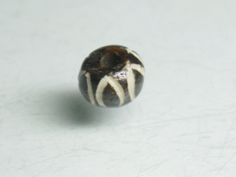 TOKO-BEADS BB112S-30 Bone bead 8.5mm BB112S-30 ボーンビーズ 8.5mm Asian bead & African bead  Handmade,Lampeork,bead,asia,india,ethnic,parts,accessory,beads とんぼ玉,ビーズ,トンボ玉,アジア,インド,エスニック,手作り,パーツ,アクセサリー