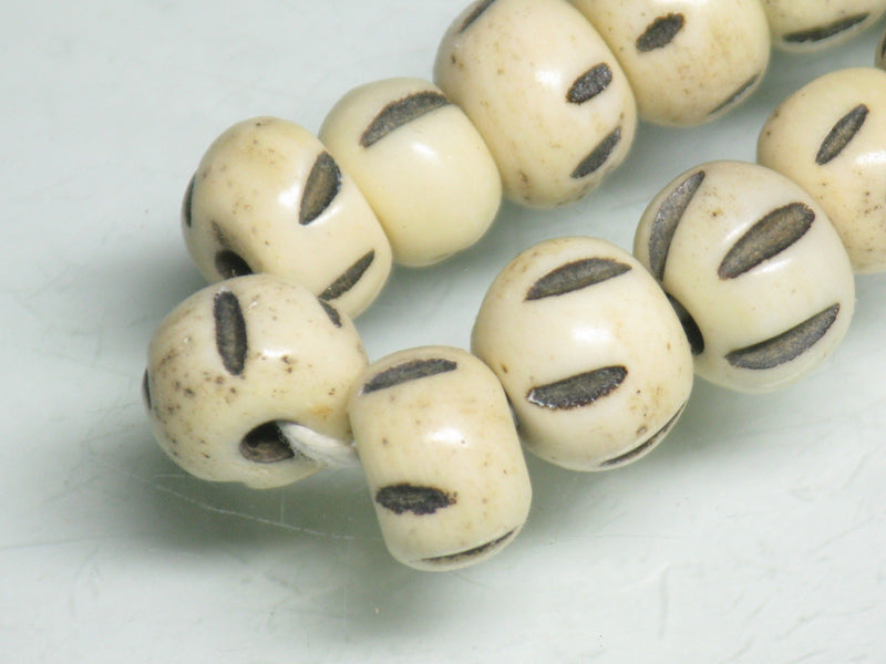 TOKO-BEADS BB113-08N Bone bead (strand) 6.5~7mm BB113-08N ボーンビーズ（連） 6.5~7mm Asian bead & African bead  Handmade,Lampeork,bead,asia,india,ethnic,parts,accessory,beads とんぼ玉,ビーズ,トンボ玉,アジア,インド,エスニック,手作り,パーツ,アクセサリー