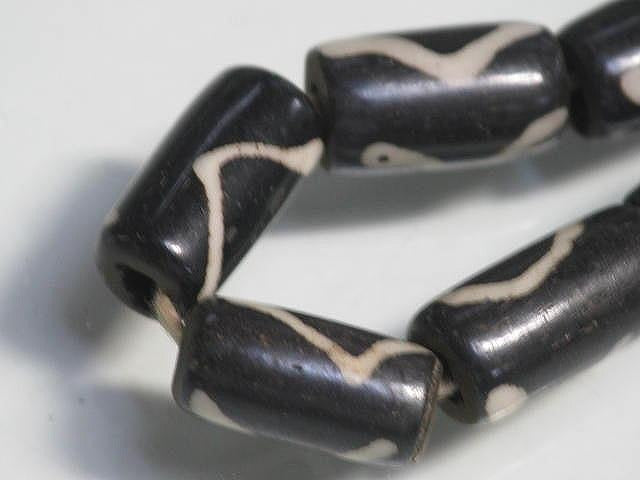 TOKO-BEADS BB114-03N Batik Bone bead (strand) 7mm BB114-03N ボーンビーズ（連） 7mm Asian bead & African bead  Handmade,Lampeork,bead,asia,india,ethnic,parts,accessory,beads とんぼ玉,ビーズ,トンボ玉,アジア,インド,エスニック,手作り,パーツ,アクセサリー