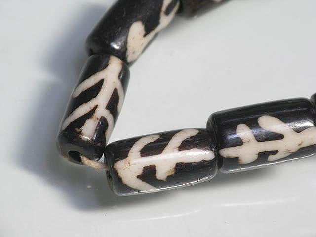 TOKO-BEADS BB114-06N Batik Bone bead (strand) 7mm BB114-06N ボーンビーズ（連） 7mm Asian bead & African bead  Handmade,Lampeork,bead,asia,india,ethnic,parts,accessory,beads とんぼ玉,ビーズ,トンボ玉,アジア,インド,エスニック,手作り,パーツ,アクセサリー