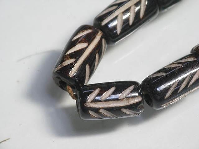 TOKO-BEADS BB114-08N Batik Bone bead (strand) 7mm BB114-08N ボーンビーズ（連） 7mm Asian bead & African bead  Handmade,Lampeork,bead,asia,india,ethnic,parts,accessory,beads とんぼ玉,ビーズ,トンボ玉,アジア,インド,エスニック,手作り,パーツ,アクセサリー