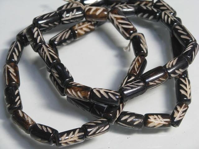 TOKO-BEADS BB114-08N Batik Bone bead (strand) 7mm BB114-08N ボーンビーズ（連） 7mm Asian bead & African bead  Handmade,Lampeork,bead,asia,india,ethnic,parts,accessory,beads とんぼ玉,ビーズ,トンボ玉,アジア,インド,エスニック,手作り,パーツ,アクセサリー