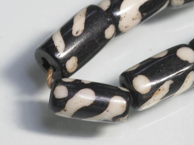 TOKO-BEADS BB114-10N Batik Bone bead (strand) 7mm BB114-10N ボーンビーズ（連） 7mm Asian bead & African bead  Handmade,Lampeork,bead,asia,india,ethnic,parts,accessory,beads とんぼ玉,ビーズ,トンボ玉,アジア,インド,エスニック,手作り,パーツ,アクセサリー