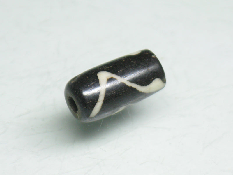 TOKO-BEADS BB114-03S Batik Bone bead 7mm BB114-03S ボーンビーズ 7mm Asian bead & African bead  Handmade,Lampeork,bead,asia,india,ethnic,parts,accessory,beads とんぼ玉,ビーズ,トンボ玉,アジア,インド,エスニック,手作り,パーツ,アクセサリー