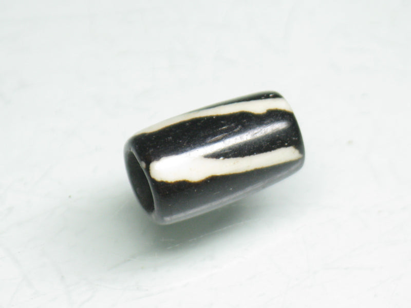 TOKO-BEADS BB114-04S Batik Bone bead 7mm BB114-04S ボーンビーズ 7mm Asian bead & African bead  Handmade,Lampeork,bead,asia,india,ethnic,parts,accessory,beads とんぼ玉,ビーズ,トンボ玉,アジア,インド,エスニック,手作り,パーツ,アクセサリー