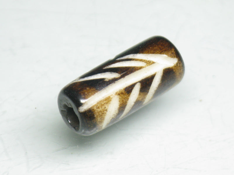 TOKO-BEADS BB114-08S Batik Bone bead 7mm BB114-08S ボーンビーズ 7mm Asian bead & African bead  Handmade,Lampeork,bead,asia,india,ethnic,parts,accessory,beads とんぼ玉,ビーズ,トンボ玉,アジア,インド,エスニック,手作り,パーツ,アクセサリー