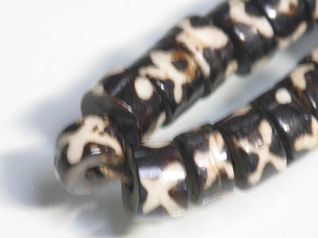 TOKO-BEADS BB115-05N Bone bead (strand) 7.5mm BB115-05N ボーンビーズ（連） 7.5mm Asian bead & African bead  Handmade,Lampeork,bead,asia,india,ethnic,parts,accessory,beads とんぼ玉,ビーズ,トンボ玉,アジア,インド,エスニック,手作り,パーツ,アクセサリー